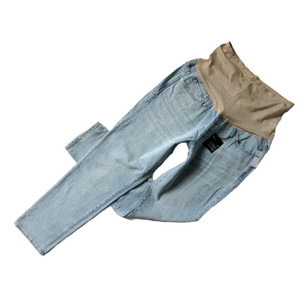 NWT GAP Maternity Full Panel Authentic Real Straight in Light Indigo Jeans 31